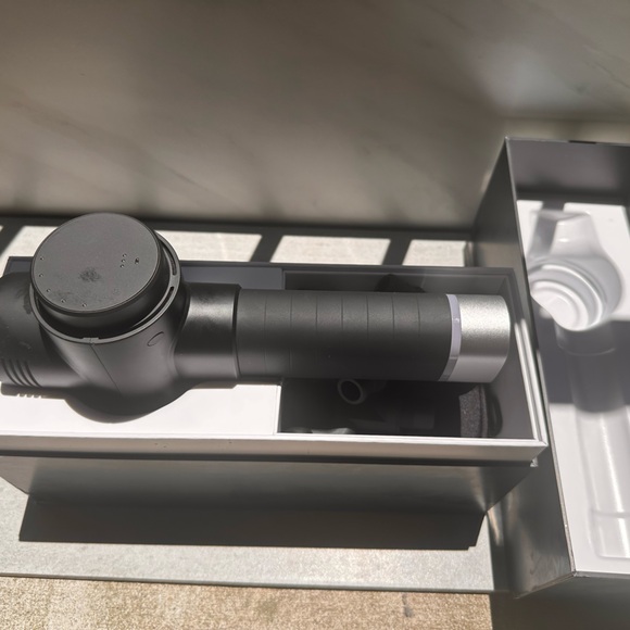 Massage Gun - Hyperice Hypervolt 2 Pro - Picture 2 of 8